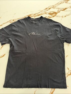 Boohoo Mens Black Tee with White Script Logo